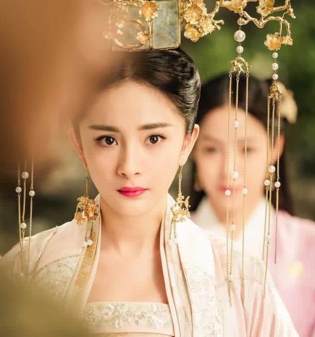 《唐伯虎点秋香》15位演员今昔对比才发现多人已去世令人唏嘘